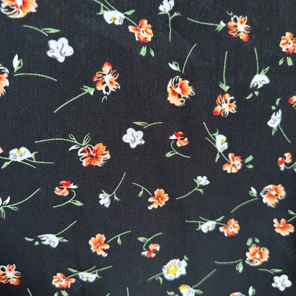 Black Floral Puff Sleeve Midi Dress - Picture 5 of 6